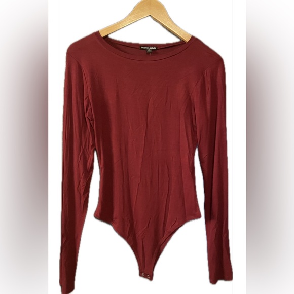 Fashion Nova Wine Red Bodysuit - Picture 4 of 4